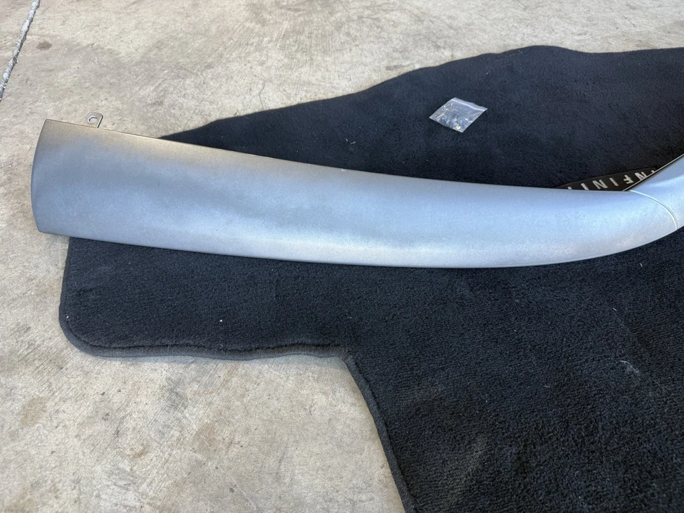 Nissan 370z 2009-2020 cupé exterior izquierdo pilar moldura OEM 76837 1EA0A/gris KAD Foto 3 de 4