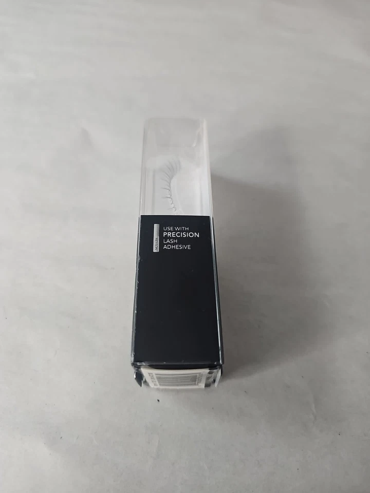 Revlon Eyelashes 91093 D01 featherLite Define — False Lashes — Free Ship - Image 2 of 4