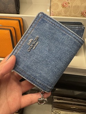 NWT Coach Snap Wallet In denim/Silver/Indigo CAP07 Denim