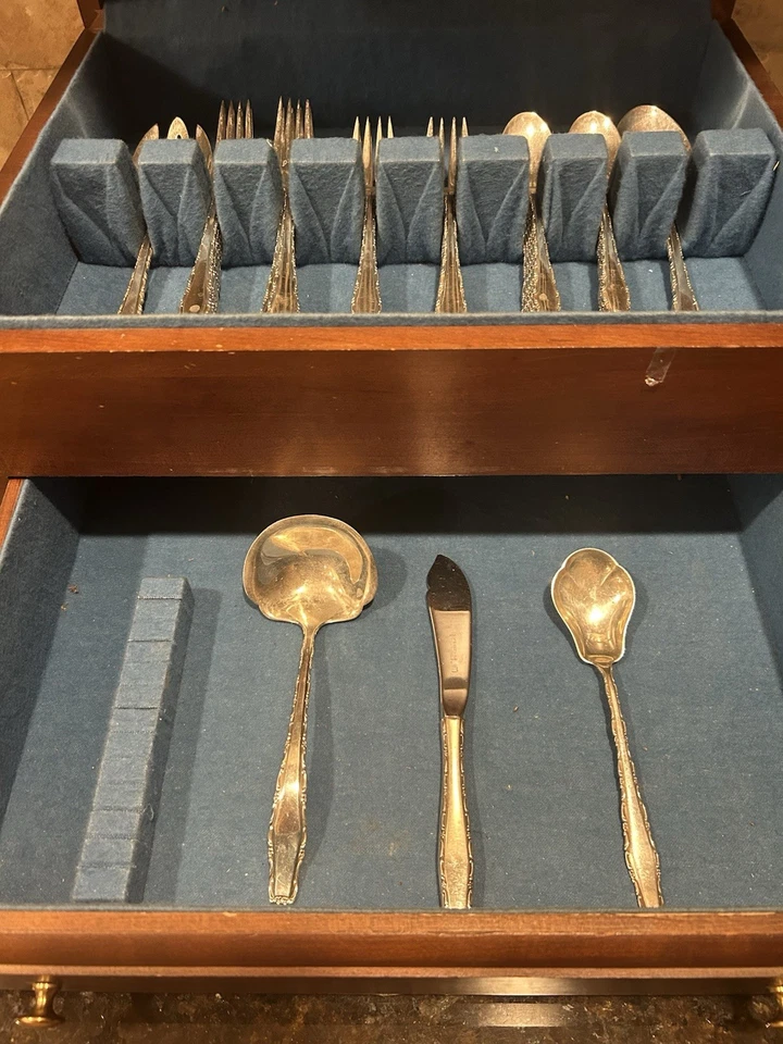 Juego de cubiertos de plata de ley Lunt 12 ajustes de lugar 53 piezas Foto 4 de 4