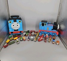 Thomas The Train  Friends Diecast Metal Magnetic Train Cars  Engines Lot Of 34