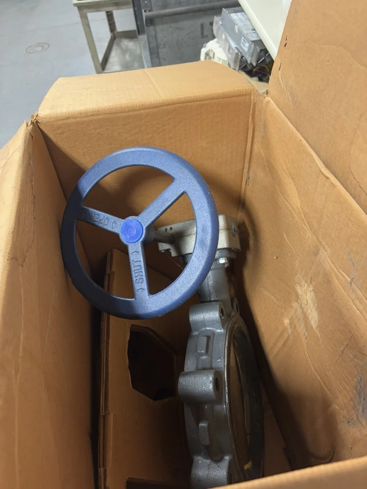 NEW 8” NIBCO LD-2000-5 DI LUG STYLE GEAR OP BUTTERFLY VALVE - Image 3 of 4