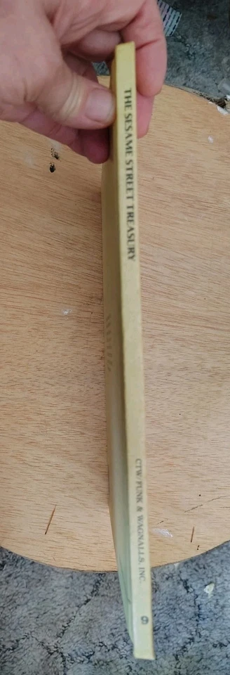 1983 Book Sesame Street Treasury Volume 9 - Image 3 of 4