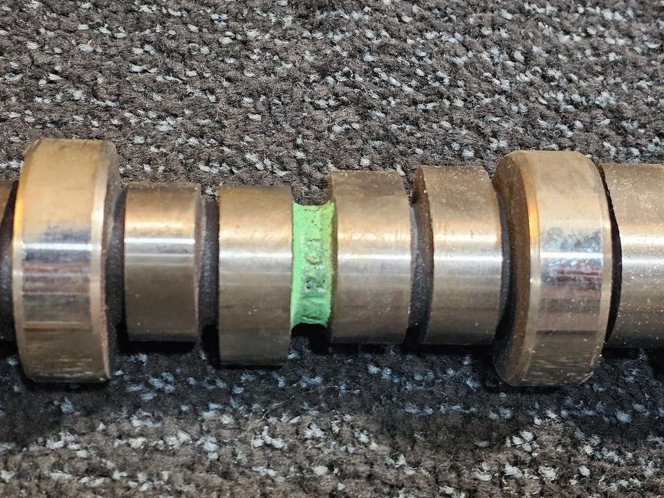 Árbol de levas motor Chrysler 517AC para Ram 2500 2022-2024 6,4 L V8 - Gas Foto 3 de 4