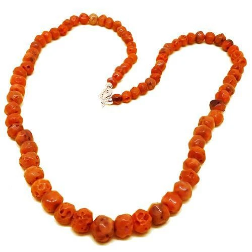 Ciondolo In Corallo Rosso Sardegna A Forma Di Corno - 4x22 Mm, Montatura In Argento, Portafortuna