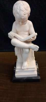 Bildhauer G.Ruggeri Junge liest Skulptur.
