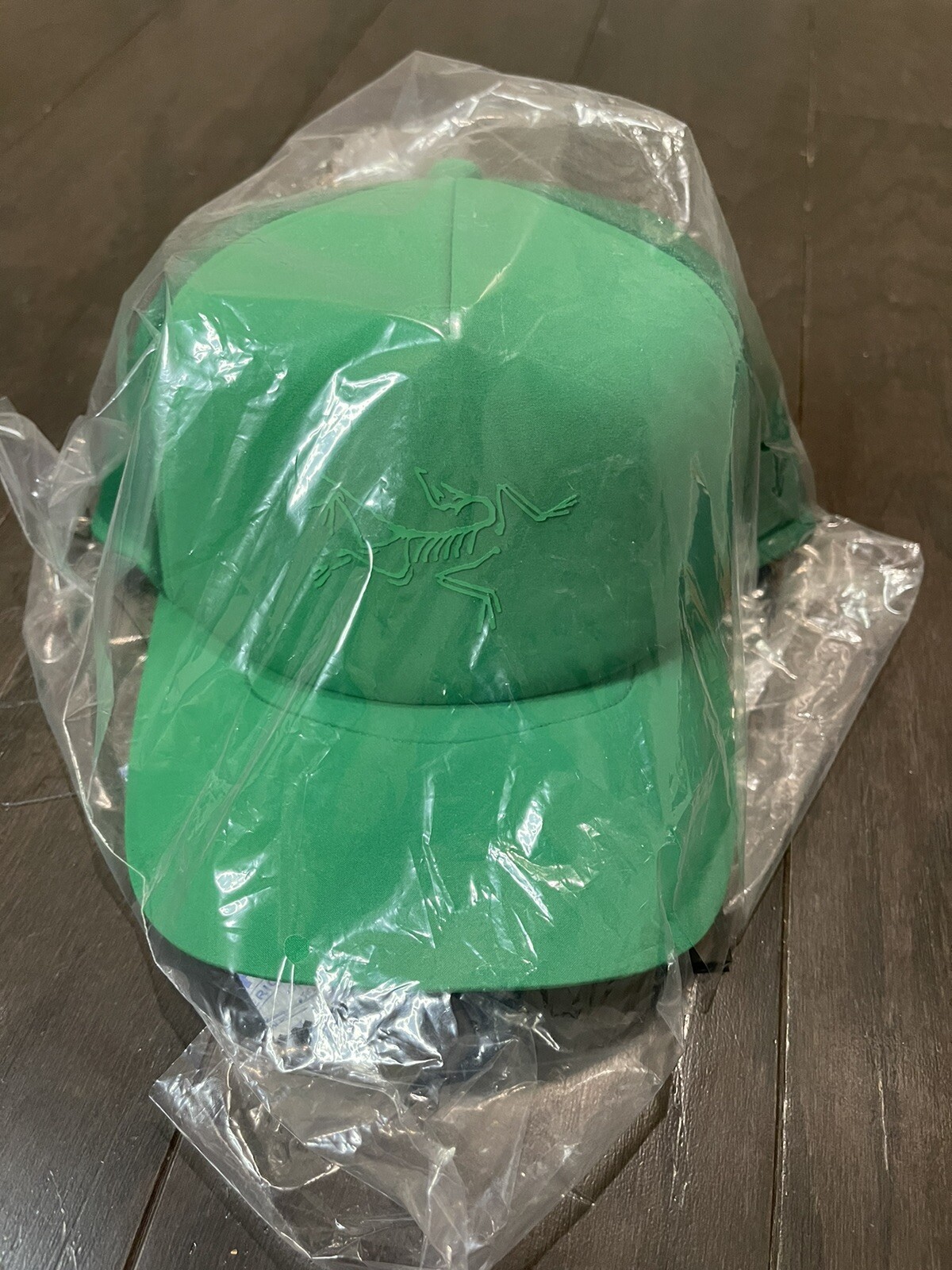 Cappello Berretto Curvo Arc'Teryx Logo Bird Trucker OSFM Verde Giungla SnapBack Nuovo con etichette