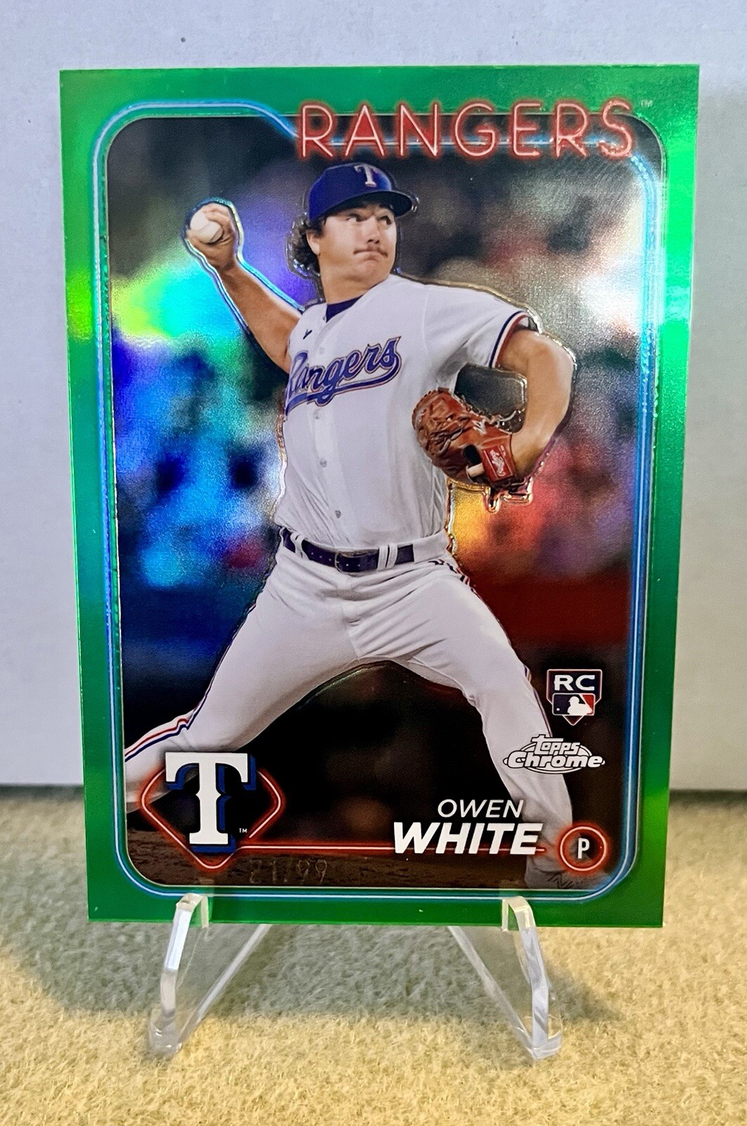 2024 Topps Chrome - Green Refractor #211 Owen White 21/99 (RC)