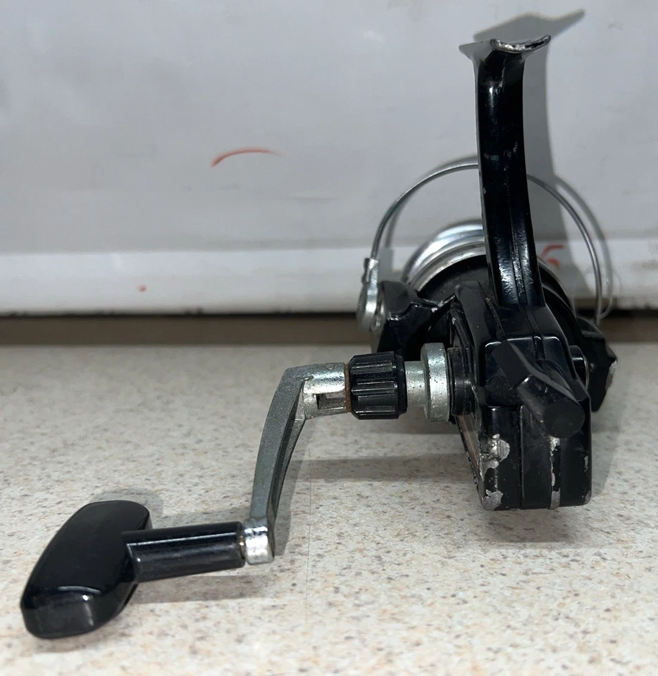 Carrete de pesca Olympic ES-3 vintage japonés de agua salada giratorio *LEER* Foto 4 de 4