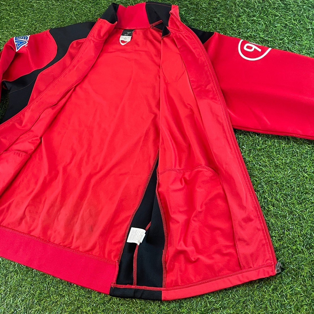 Urawa Reds 2005 Total 90 Track Jacket - JPN L - J League