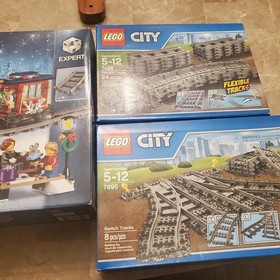 Lego Creator Winter Holiday Train 10254  Retired Set +  7499 &7895 tracks NIB