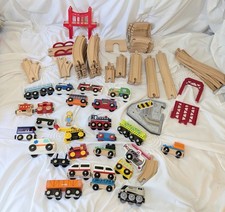 Huge Lot of Thomas the Train  Melissa Doug  More Wooden Tracks Railway 85 Pc