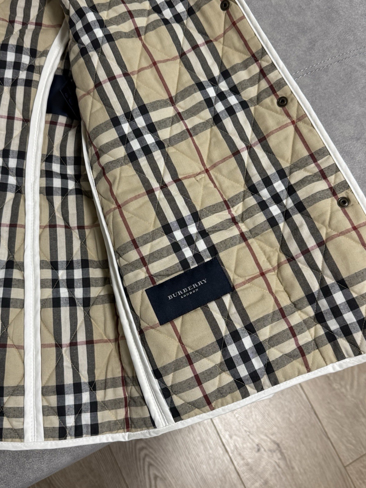 Vintage Burberry Quilted White Jacket Coat Nova Check Size 11 L Women’s thumbnail 5