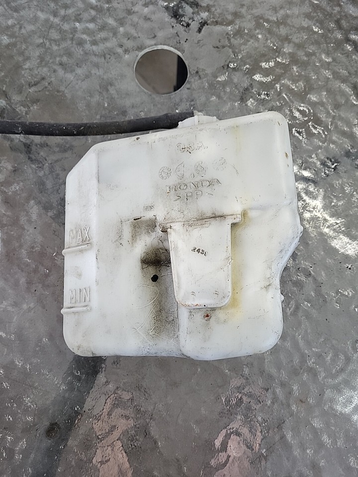 2008 Honda CRV Antifreeze Overflow Coolant Reservoir Tank Bottle