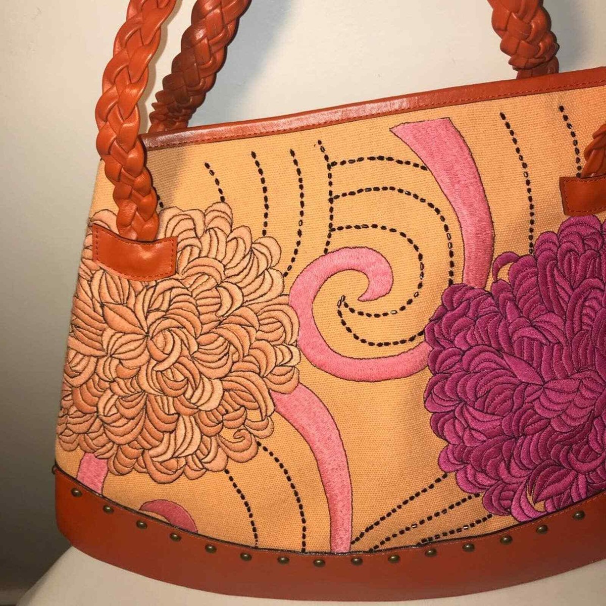 MARTHA N FLOWER EMBROIDERED BAG