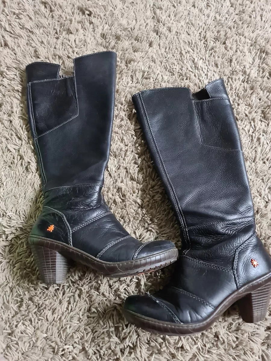 Leather hotsell boot companies