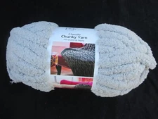 NEW Mainstays Chenille Chunky Yarn 31.7 yds 8oz SOFT SILVER