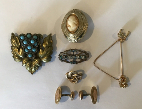 Vintage and Antique 7 pc Gold Tone Assorted Weara… - image 1