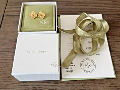 Authentic Van Cleef & Arpels Vintage Alhambra 18K Yellow Gold Clip Earrings