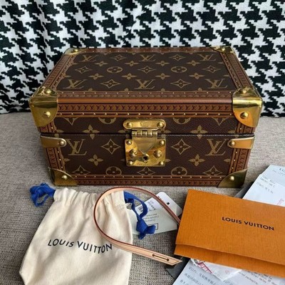 Louis Vuitton Monogram Coffret Trésor 24 Cosmetic Case M10137