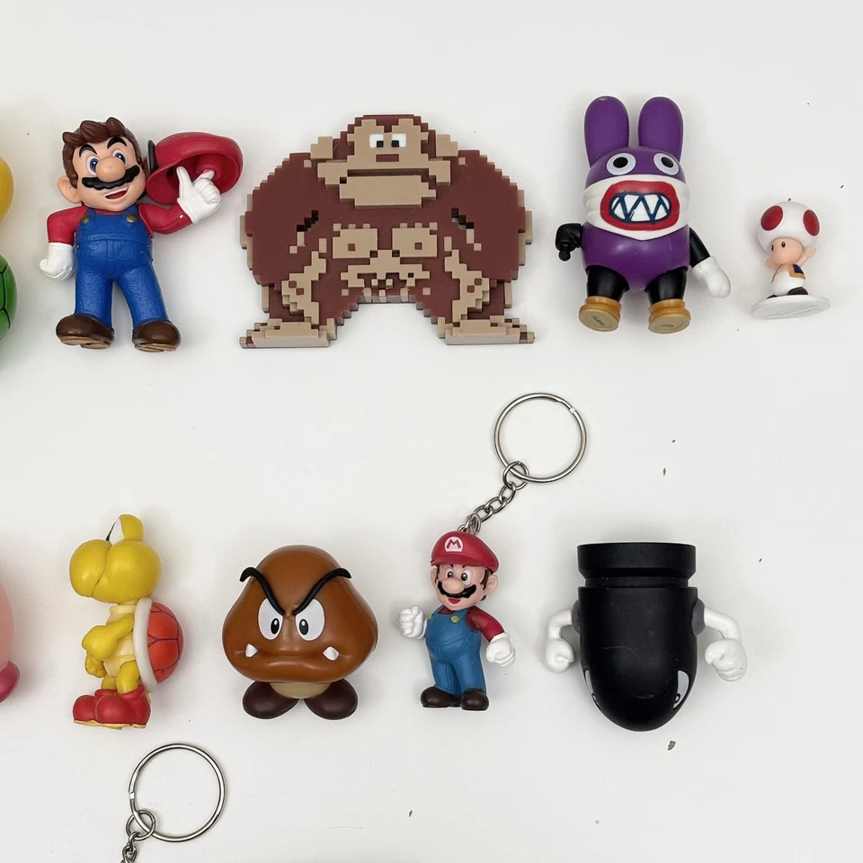 Nintendo Lote De 41 Figuras Coches Super Mario Link Kirby JAKKS DK Yoshi Foto 4 de 4