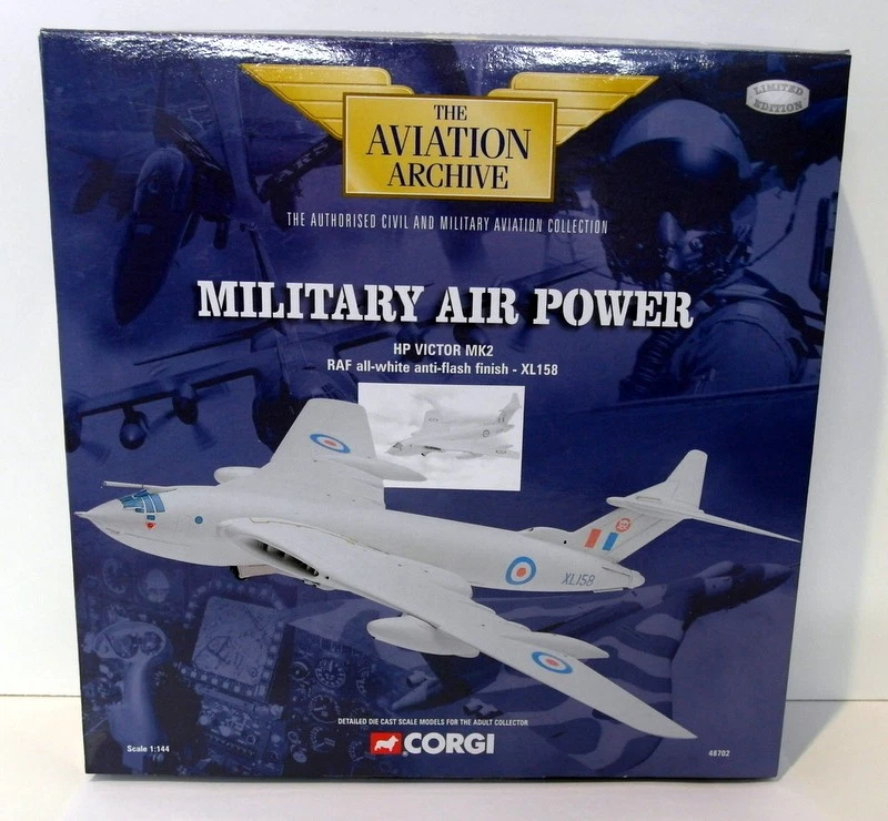 Corgi 1/144 Scale Diecast 48702 - HP Victor MK2 RAF All White Anti Flash Finish - Image 4 of 4