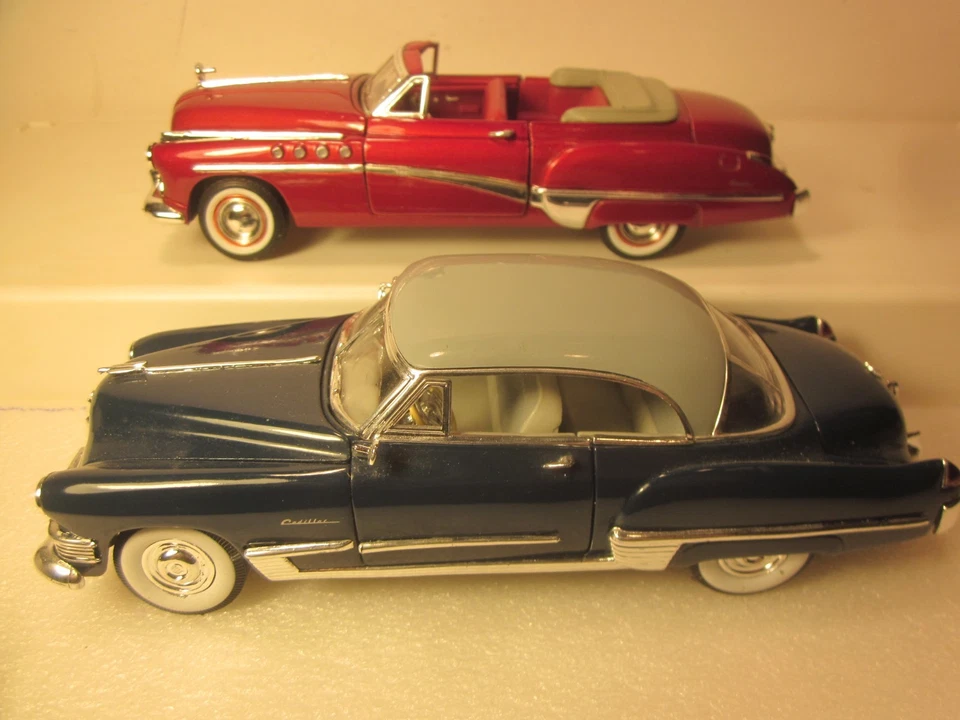 SIGNATURE DIECAST 1/32, LOT/2 CLASSIC'S ,'49 BUICK RDMSTER CONV., CADILLAC COUPE - Image 2 of 4