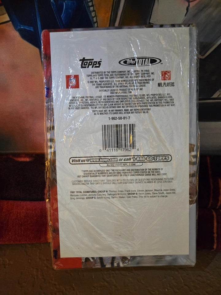 2007 Topps Total Football Hobby Box, Brand NEW + Sealed - Image 3 of 4