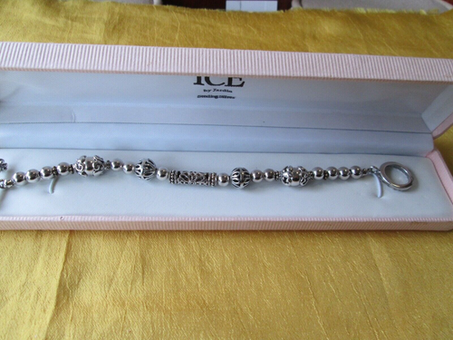 VERY NICE STERLING SILVER BRACELET, HARDLY WORN AND IN GOOD CONDITION. 7 1/2 INC - Bild 2 von 4