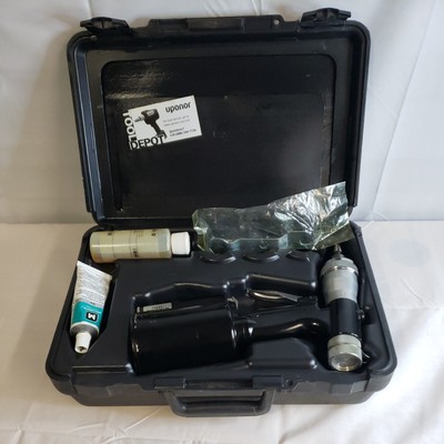 RARE Wirsbo Pipe Expander Flaring Tool A8301 Uponor Air Powered Hardcase READ