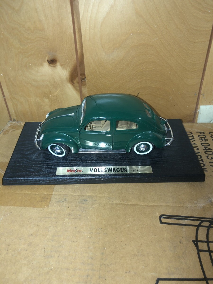 Maisto 1951 Volkswagen Beetle Bug 1:18 Diecast Car Green | eBay