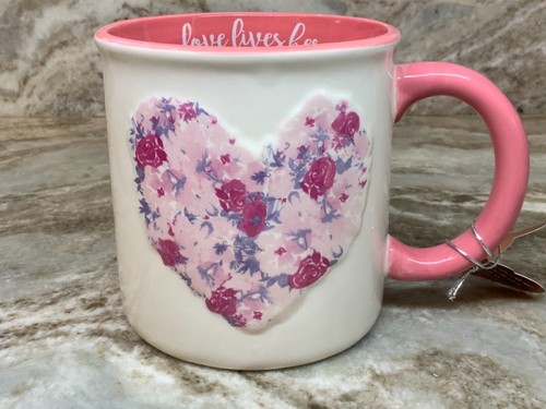 Extra Large Valentines Coffee Mug. Love Lives Here. Pink Heart. Envogue. New. - Picture 4 of 9