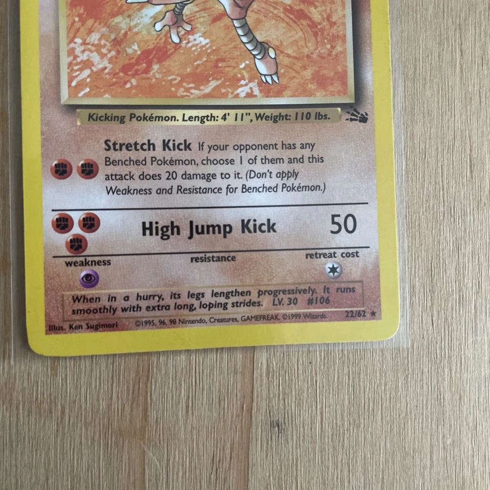 Pokémon TCG Hitmonlee Fossil Card 22/62 Non-Holo Rare - Image 2 of 3