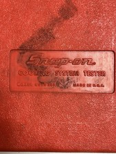 Snap-on Cooling System Pressure Tester Svts262 With Case Adapters Excellent Snap-on Cooling System Pressure Tester Svts262 With Case Adapters Excellent