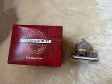Brand New Lilliput Lane CORONATION STREET CHRISTMAS At THE CORNER SHOP Rare