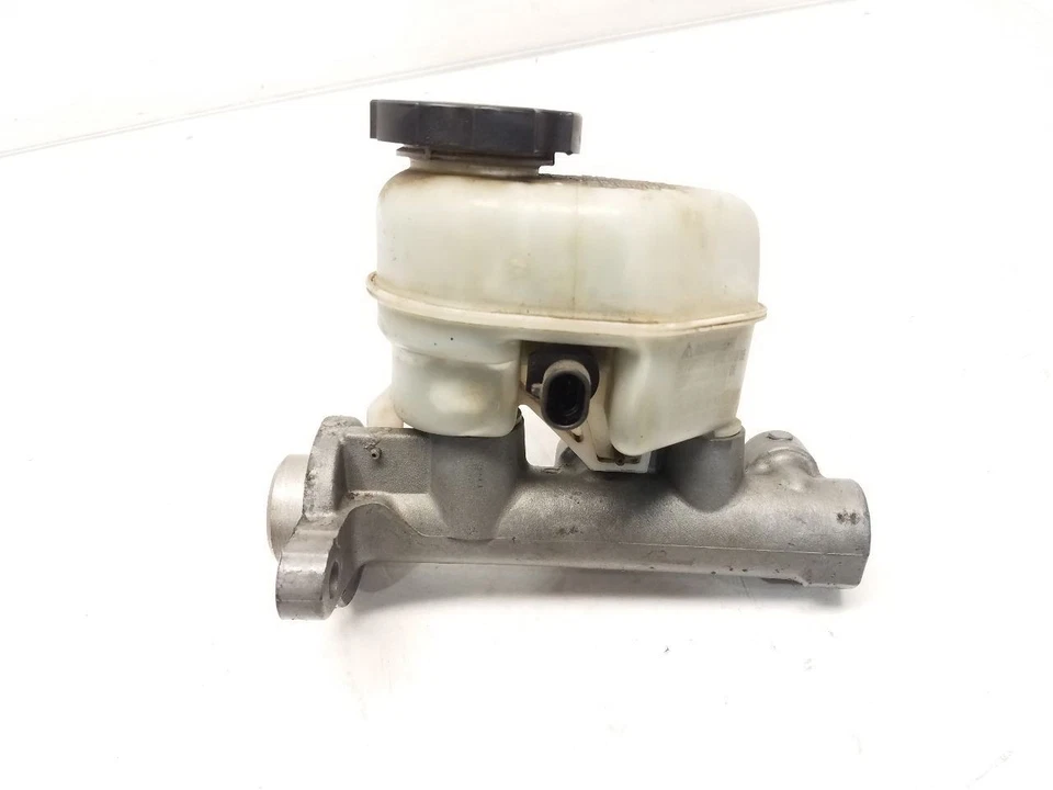 1998-08 Pontiac Grand Prix (3.8L / AT) Brake Master Cylinder W/ ABS & JL9 Brakes - Image 2 of 4