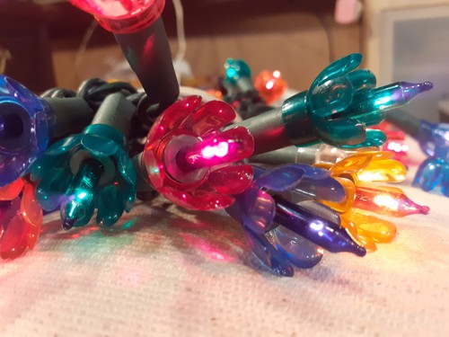 VINTAGE CHRISTMAS TREE FAIRY LIGHTS X 40 WOOLWORTHS TULIP SET 1980. WORKING. - Picture 7 of 16