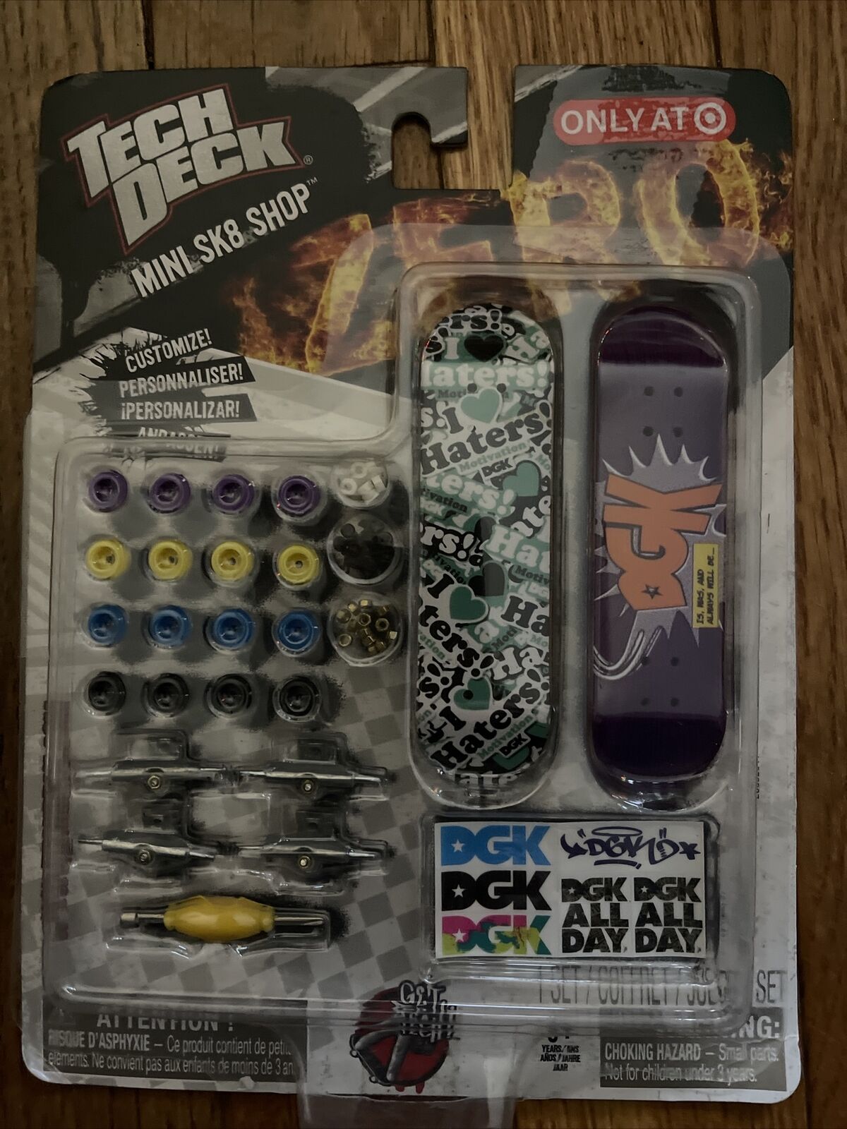 Skate dedo tech deck kit mini skate dgk j long jump