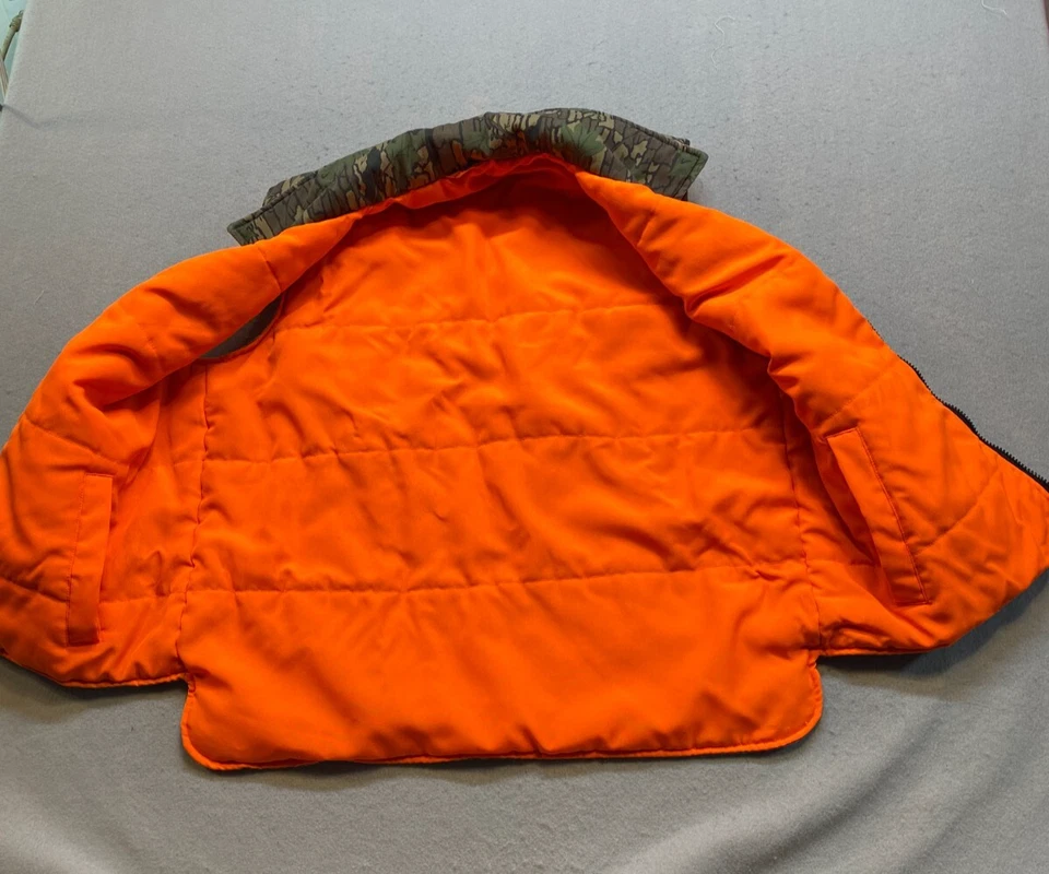 VTG Winchester Puffer  Vest Mens M Camo Orange Reversible  Trebark Hunting FLAW - Image 2 of 4