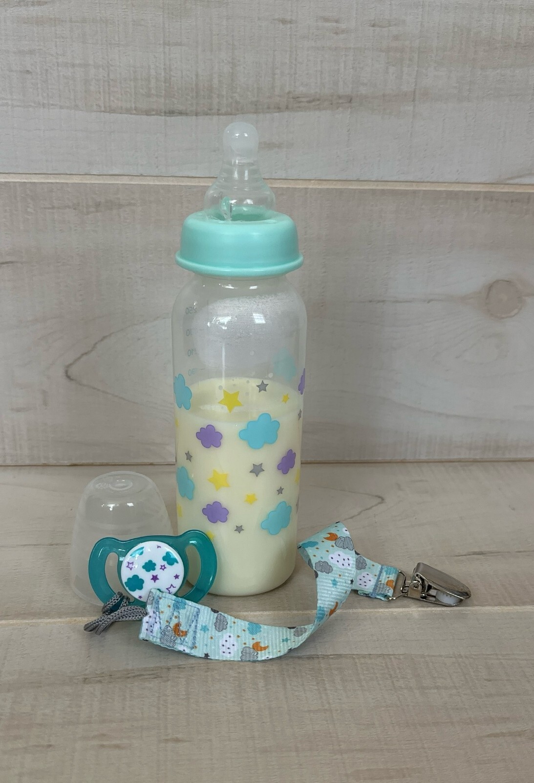 Reborn Doll’s Sealed Teat Faux Formula/ Fake Milk Bottle, Reversible Magnet Paci
