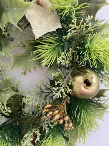 Corona de Navidad dorada crematorio tumba flores - Imagen 5 de 7