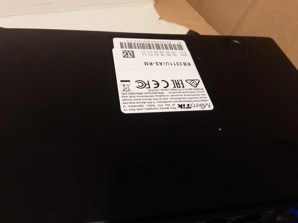 MikroTik RouterBOARD RB2011Ui AS-RM router and firewall + PSU - Image 4 of 4