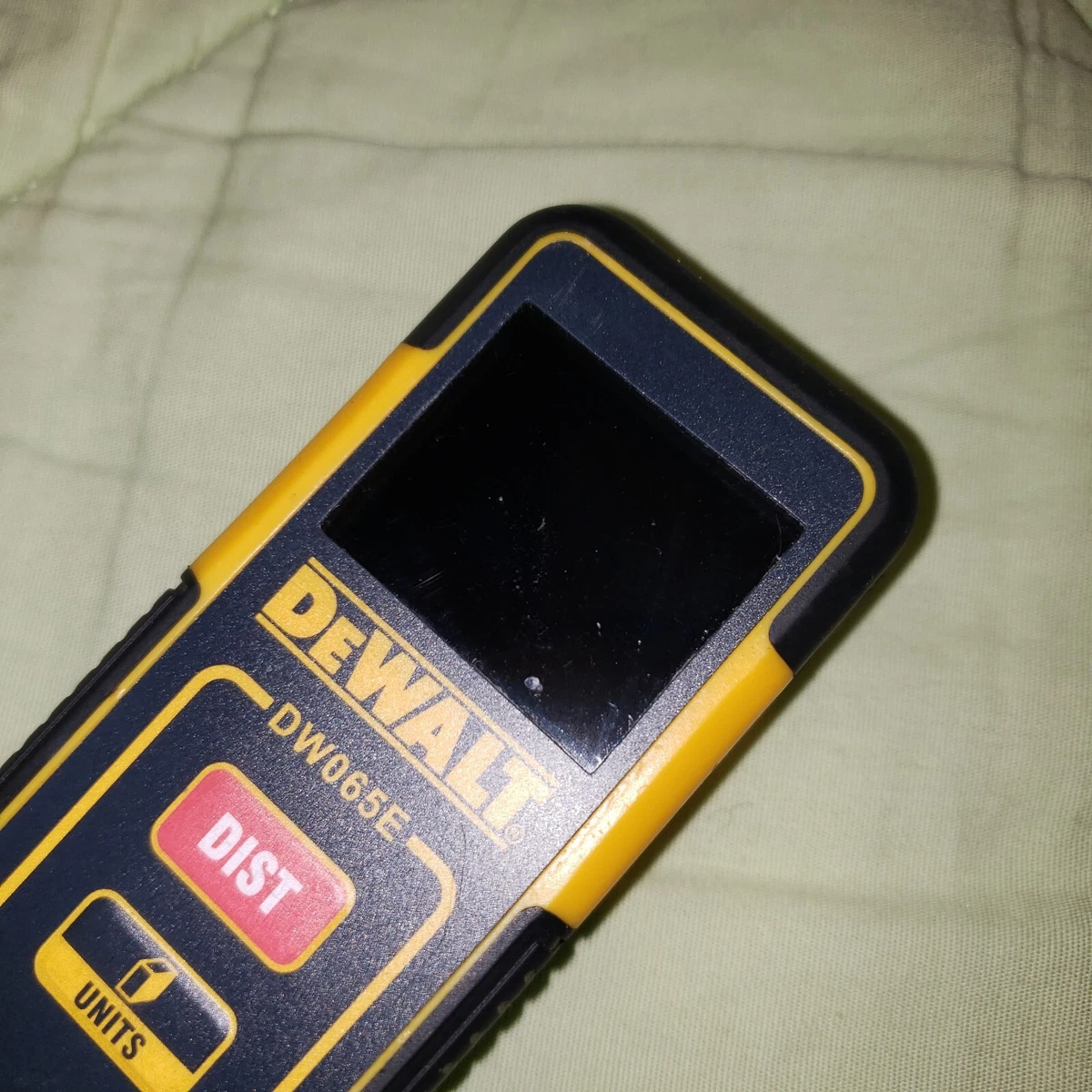 Dewalt dw065e deals
