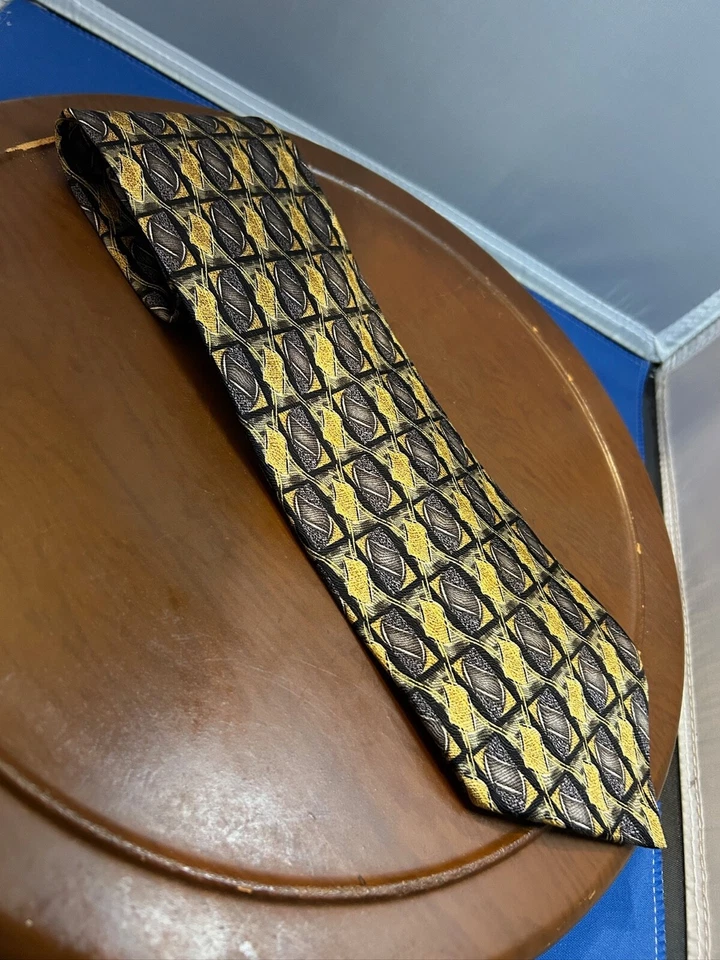 Martin Wong Collection Blue & Yellow Men's 100% Silk Tie Geometric Necktie - Image 2 of 4
