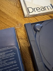 Sega Dreamcast Console Bundle - 4 Controllers, 2 VMU, Metropolis Street Racer