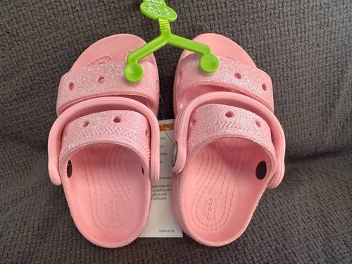 NWT Crocs Classic Crocs Glitter Sandal Toddler Pink - sz 6C