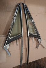 65 66 Oldsmobile 98 Luxury Sedan Town Sedan Door Vent Wing Window Pair 1965 1966