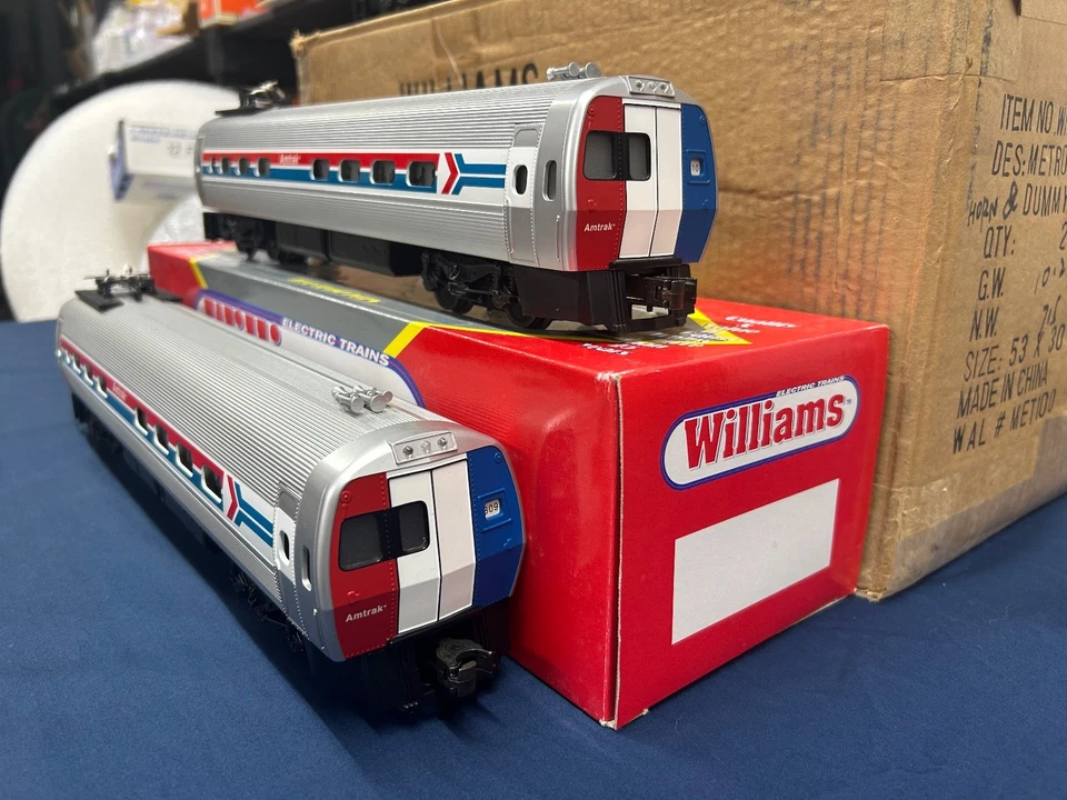 Williams Amtrak Metroliner Electric Engine 4-Car Set w/ True Blast WRLMET100 - Image 3 of 4