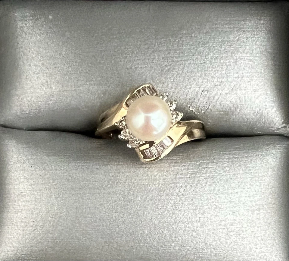 Anillo con racimo de perlas y diamantes talla 7 Foto 3 de 3