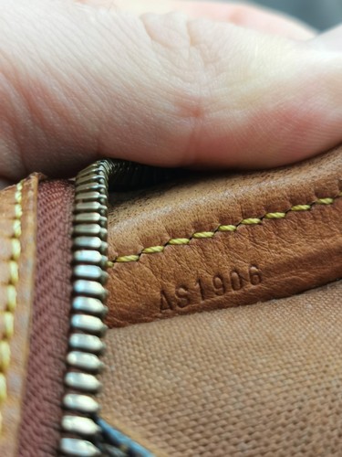 Louis Vuitton Damier Ebene Columbine Gold Zip Shoulder Bag Tote Limited Edition - Picture 8 of 14